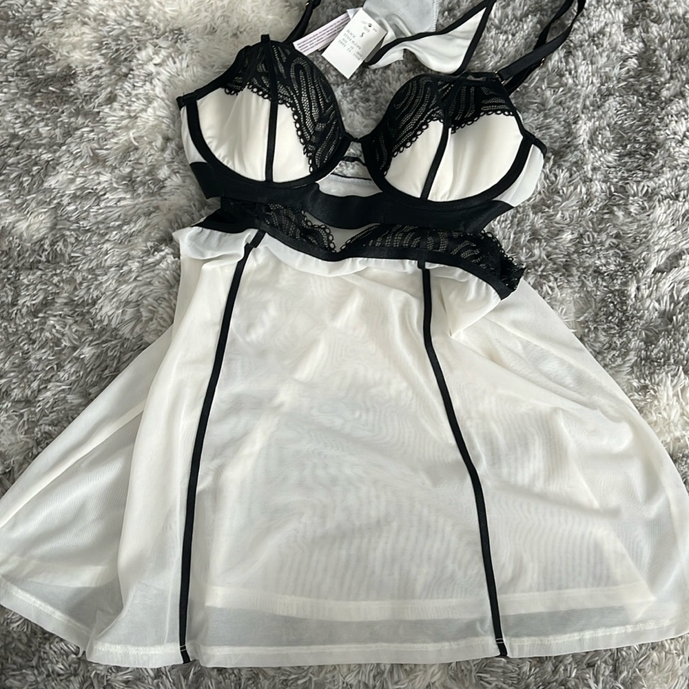 White and black Babydoll lingerie set NEW with tags sz small